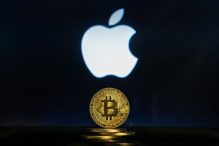  “Fidelity” sako, kad “Bitcoin” yra panašus į “Apple”