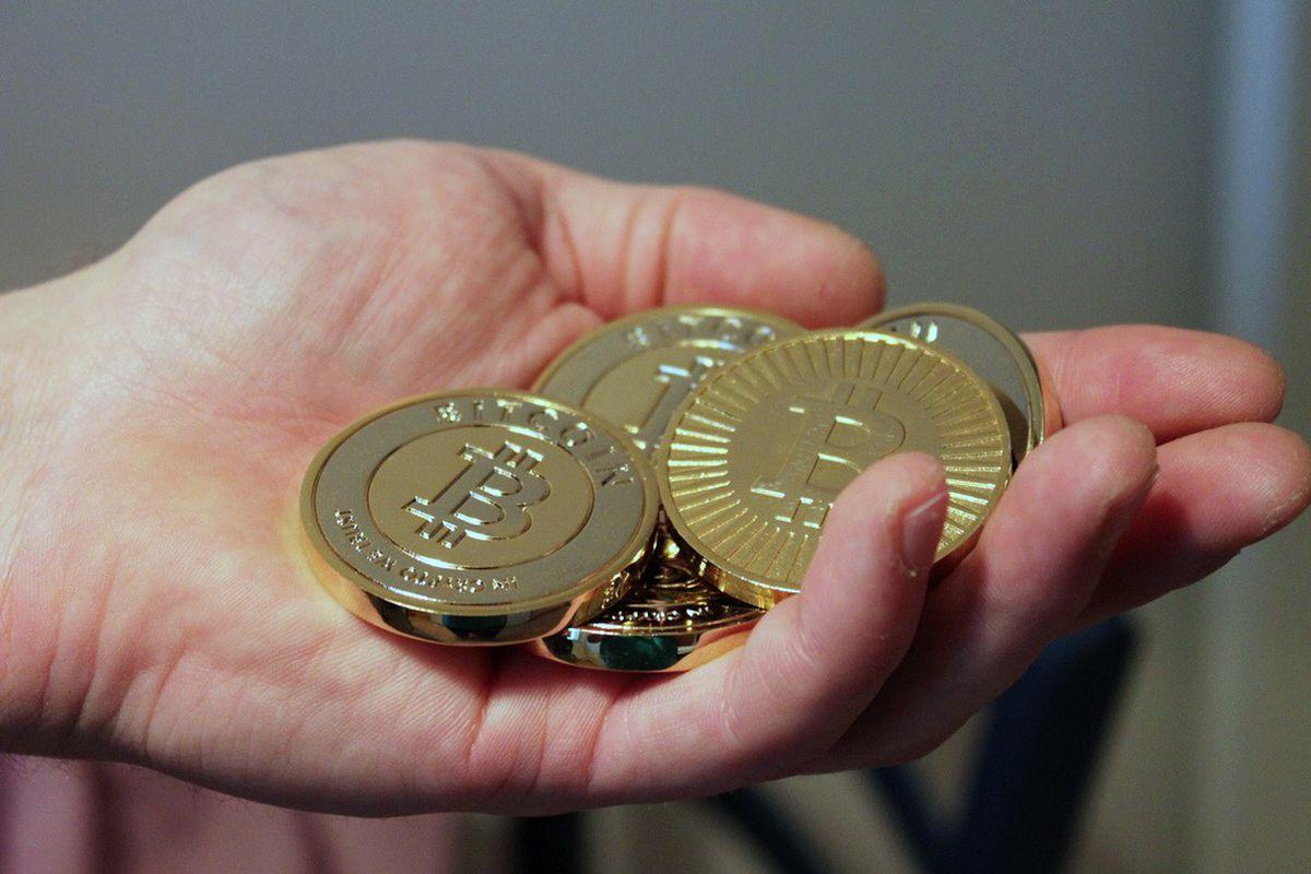  Bitcoin pasiūla biržose pasiekė 4 metų žemiausią lygį